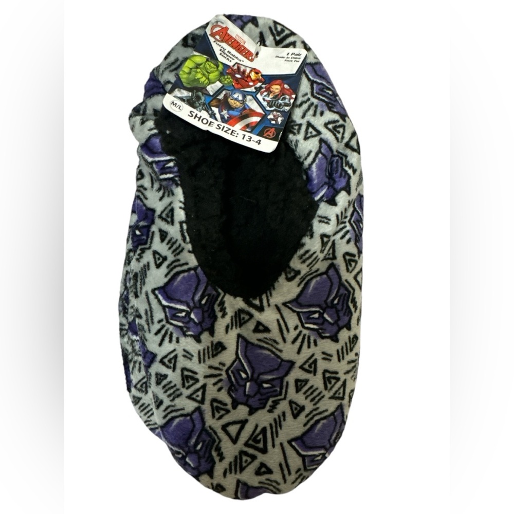 Marvel Avengers Black Panther Size M/L 13-14 Fuzzy Babba Kids Slippers Socks